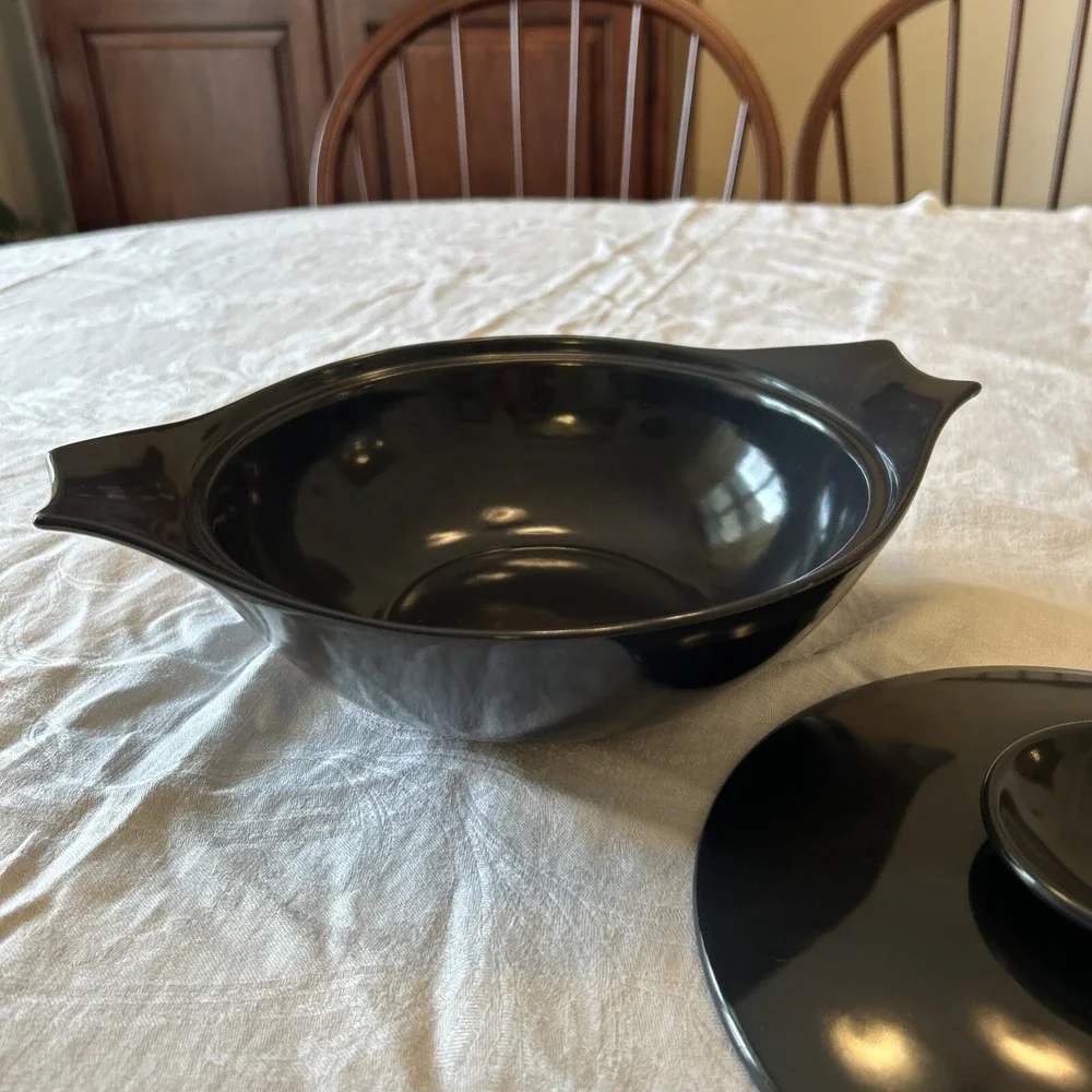 Monterey Pottery Casserole Dish OS Black Lidded Side‎ Handles Retro Kitchen
